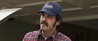 scoot mcnairy's tom purcell in true detective season 3