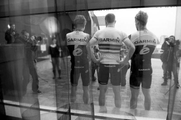 Haussler, Hushovd and Farrar pose for the media