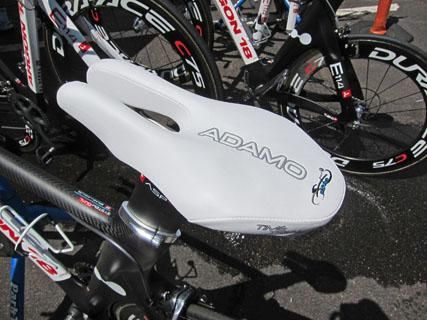 Team Spidertech-C10 doesn't have an official saddle sponsor so riders can use whatever they want. We counted saddles from at least four different companies on team bikes, including Adamo's unconventional split-nose model.