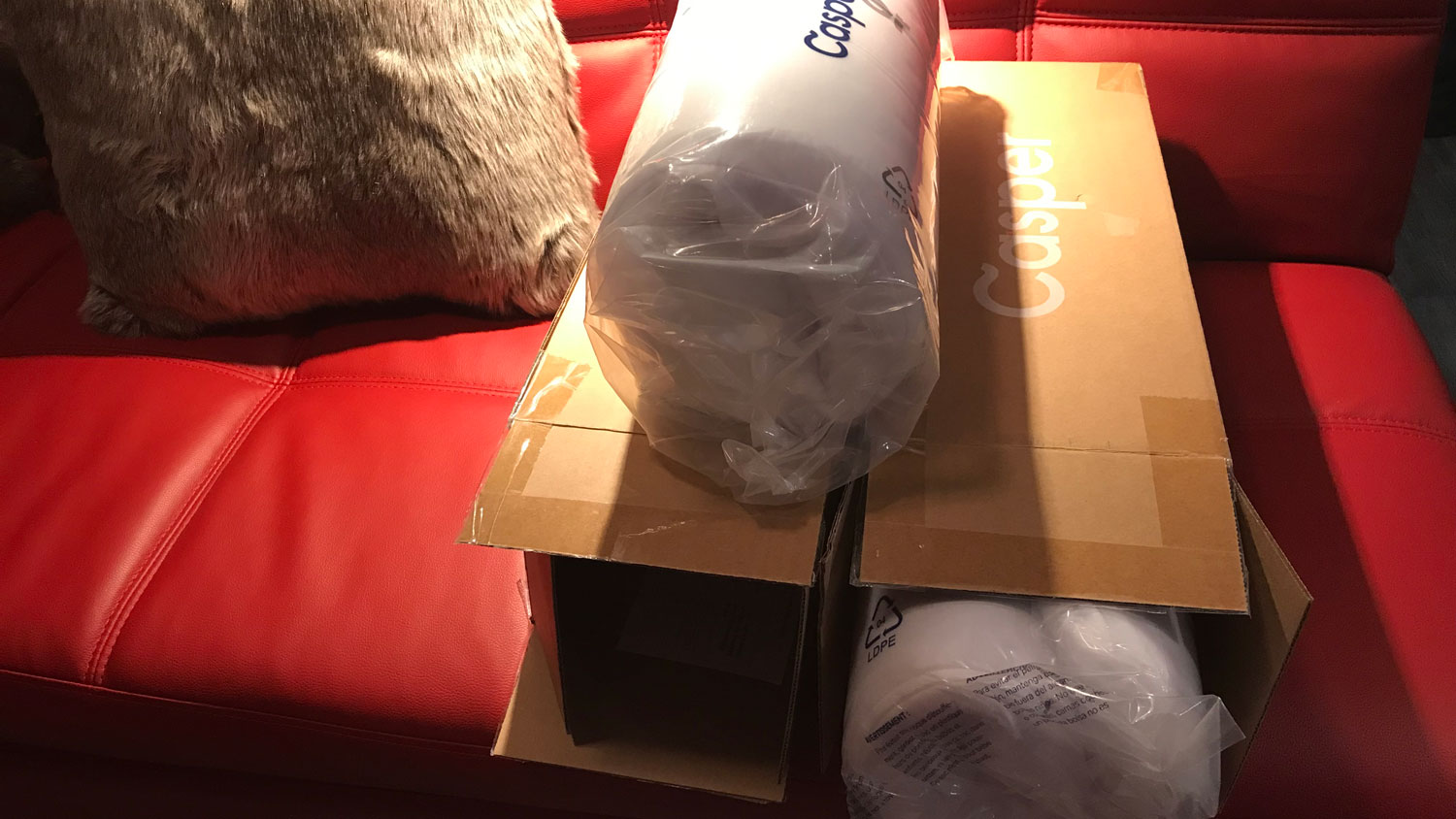 Almofadas de espuma Casper com tecnologia Snow em suas embalagens