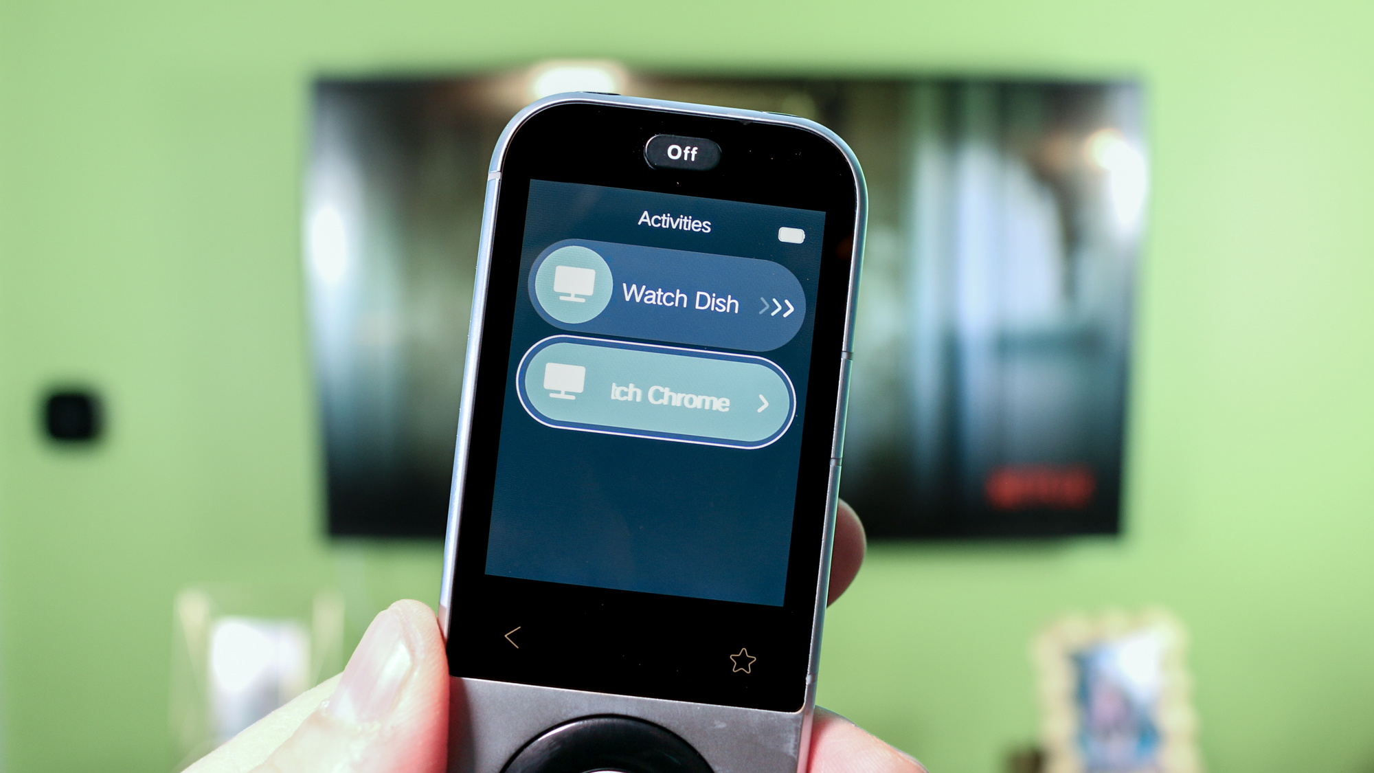 Sofabaton X2 display