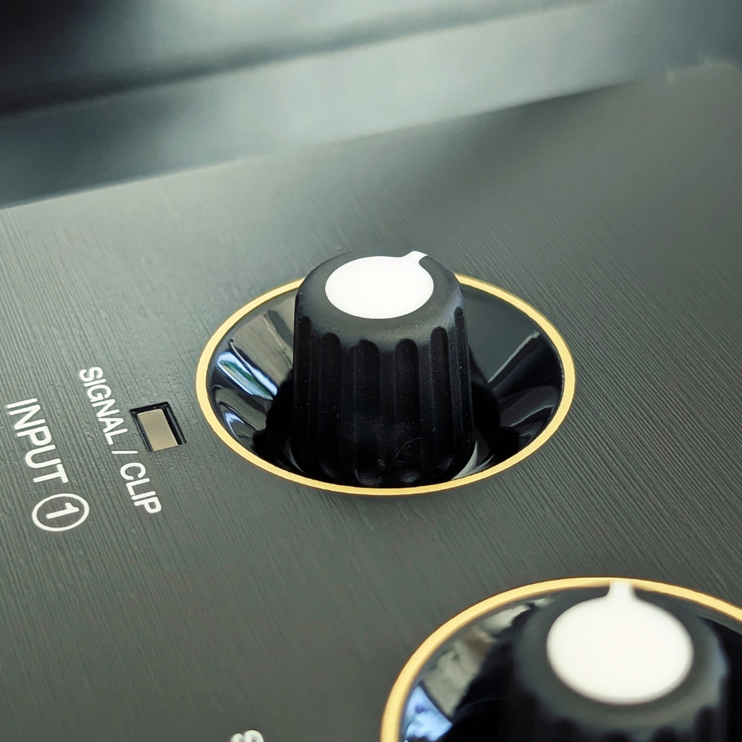Close up of the recessed knob on the M-Audio M-Track Duo HD audio interface