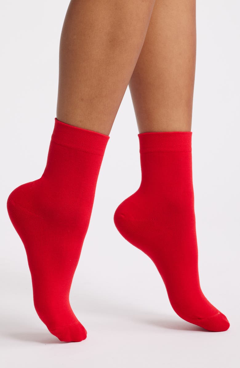 Lil' Red Quarter Socks