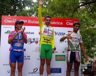 Magno Nazaret (Scott Marcondes) celebrates his time trial win