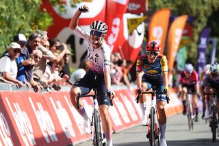 Grand Prix de Wallonie Dames: Karlijn Swinkels launches a long-range sprint to take victory on the Citadelle de Namur