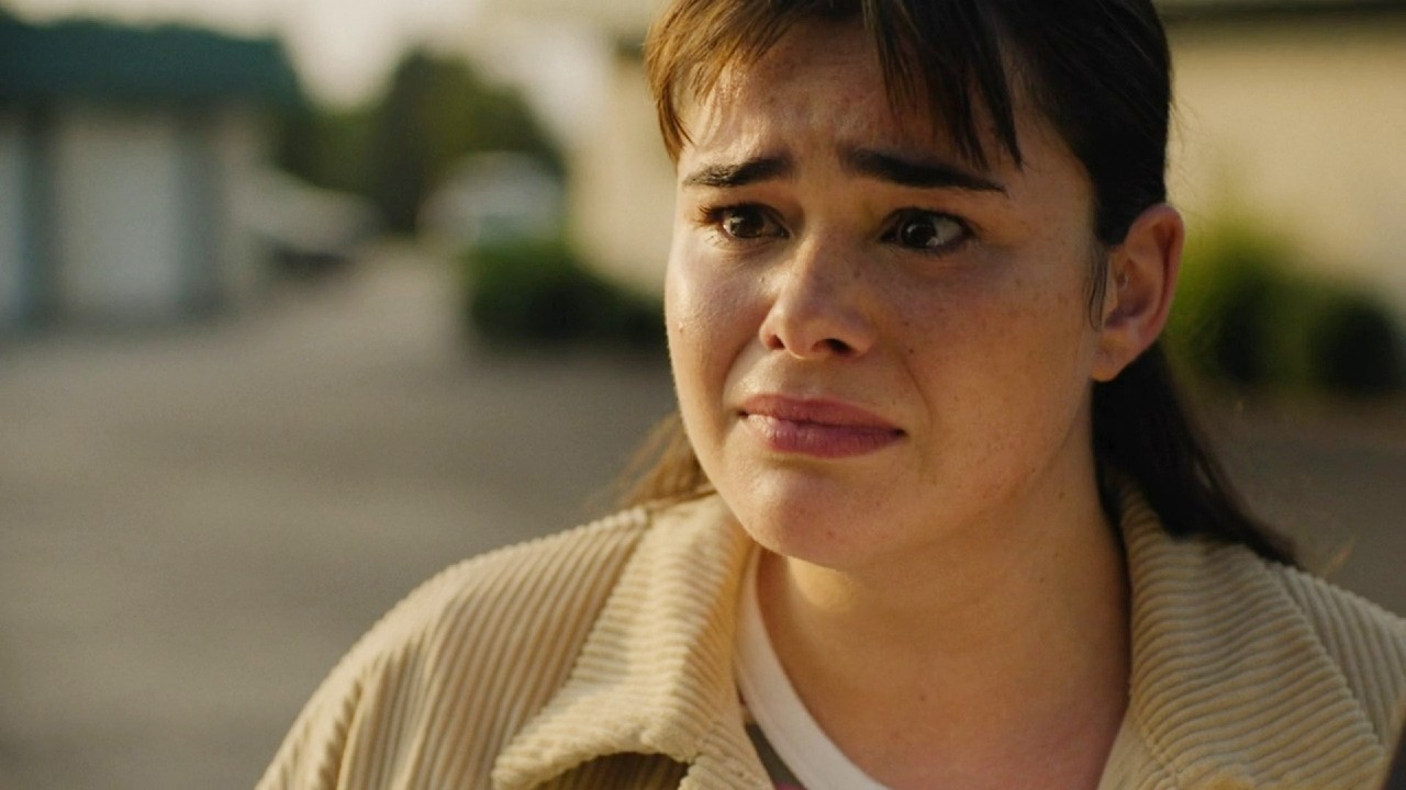 Barbie Ferreira teary eyed in Bob Trevino Likes It