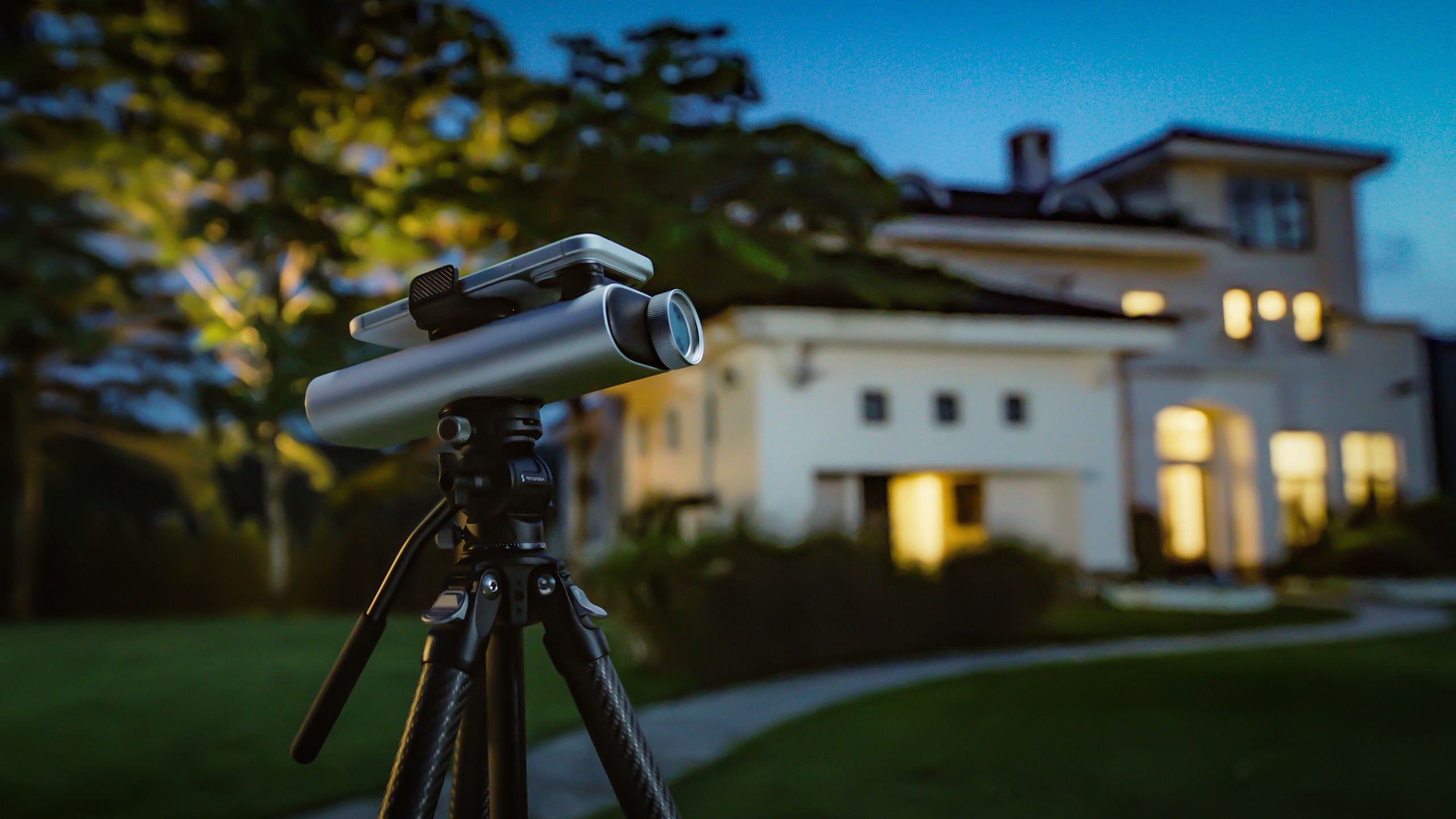 Qivika smartphone telescope adapter