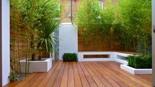 Alternatives to grass: modern decked garden