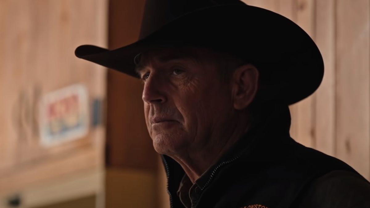 john dutton thanking bunkhouse in Yellowstone season 4