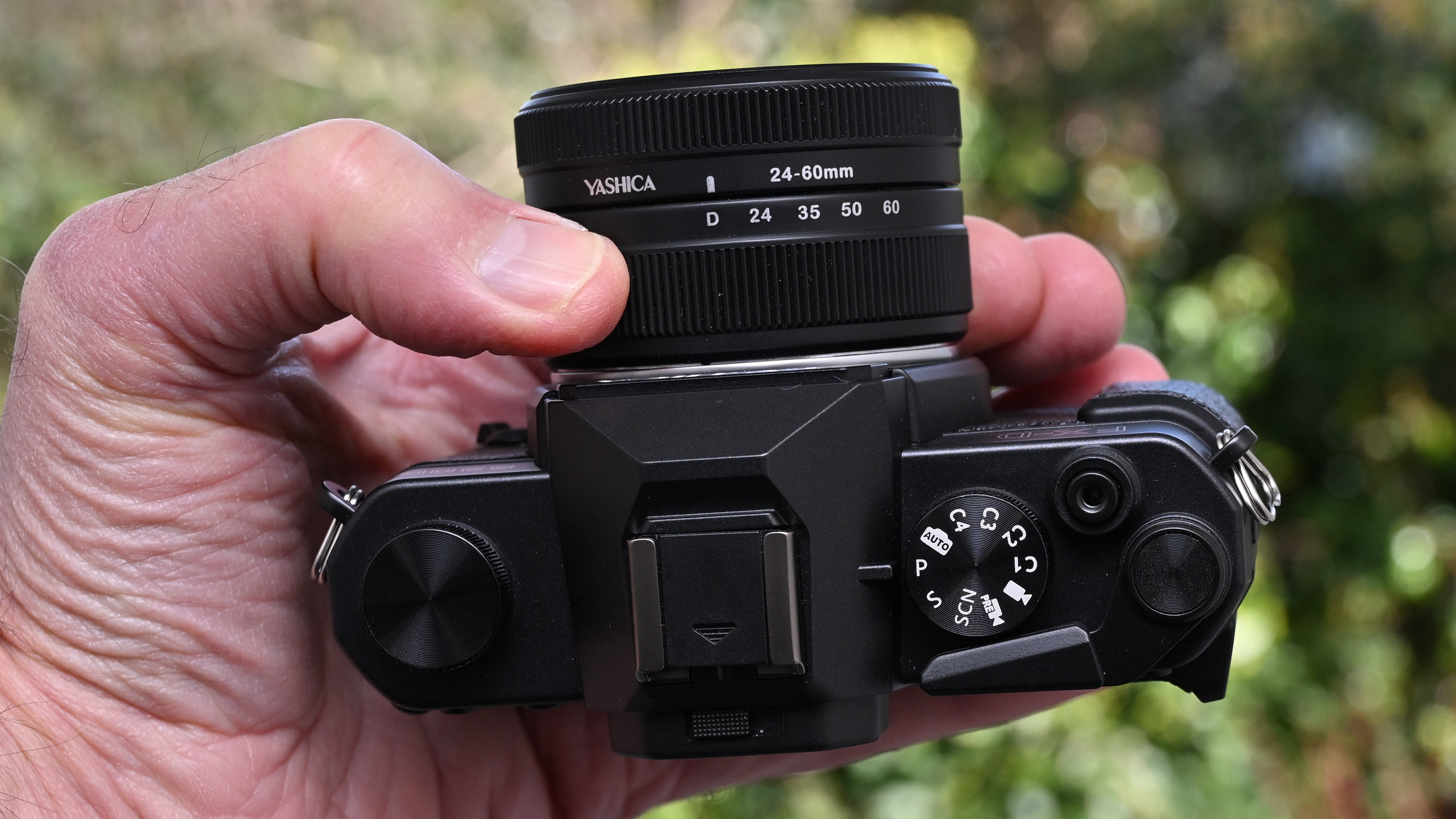 Yashica FX-D S300 product shot