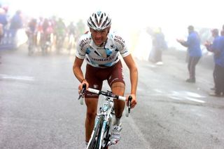 John Gadret (Ag2R-La Mondiale) tried in vain to shake the maglia rosa group