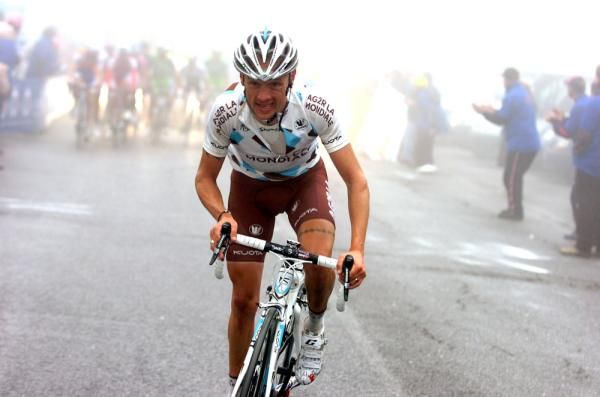 John Gadret (Ag2R-La Mondiale) tried in vain to shake the maglia rosa group