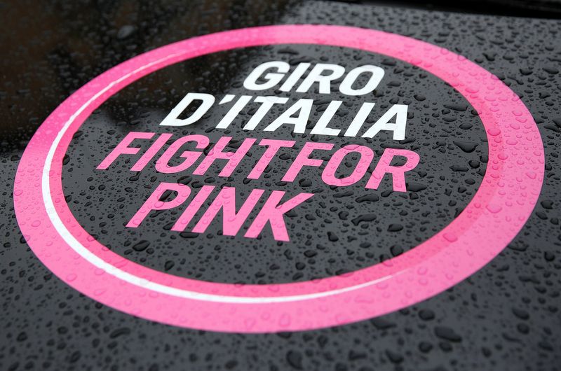 At the Giro the riders Fight For Pink