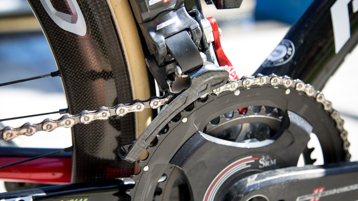 The carbon fiber front derailleur
