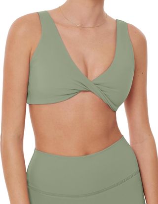 Pavoi Active Flexflow Collection | Women's Twist-Front Moisture-Wicking Reversible Padded Sports Bra | Low Support Yoga Bra | X-Large, Moonstruck