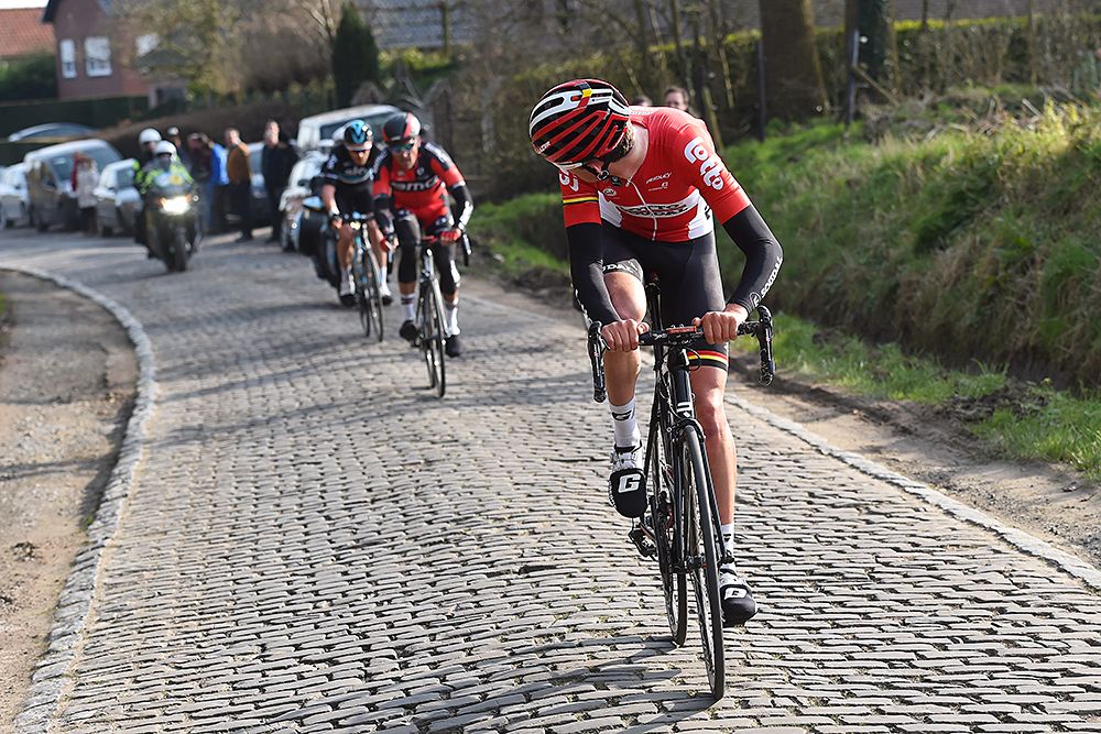 The breakaway attacking one another at Omloop Het Nieuwsblad