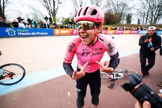 Alison Jackson celebrates winning Paris-Roubaix 2023