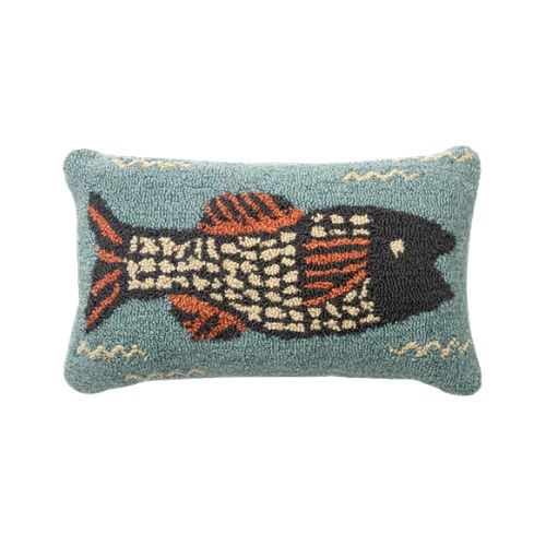 McGee &amp;amp; Co, Poisson Indoor / Outdoor Pillow
