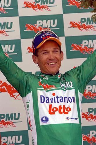 Aussie sprint sensation Robbie McEwen has pulled on green