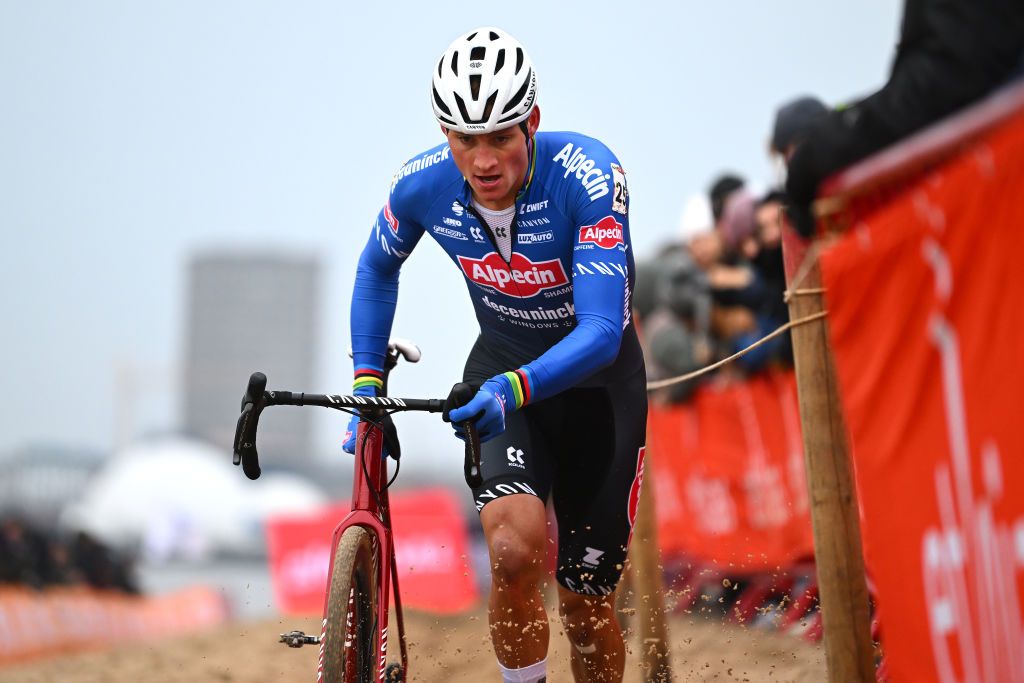 ANTWERPEN BELGIUM DECEMBER 04 Mathieu van der Poel of The Netherlands and Team AlpecinDeceuninck competes during the 16th UCI Cyclocross World Cup Antwerpen 2022 Mens Elite CXWorldCup on December 04 2022 in Antwerpen Belgium Photo by Luc ClaessenGetty Images