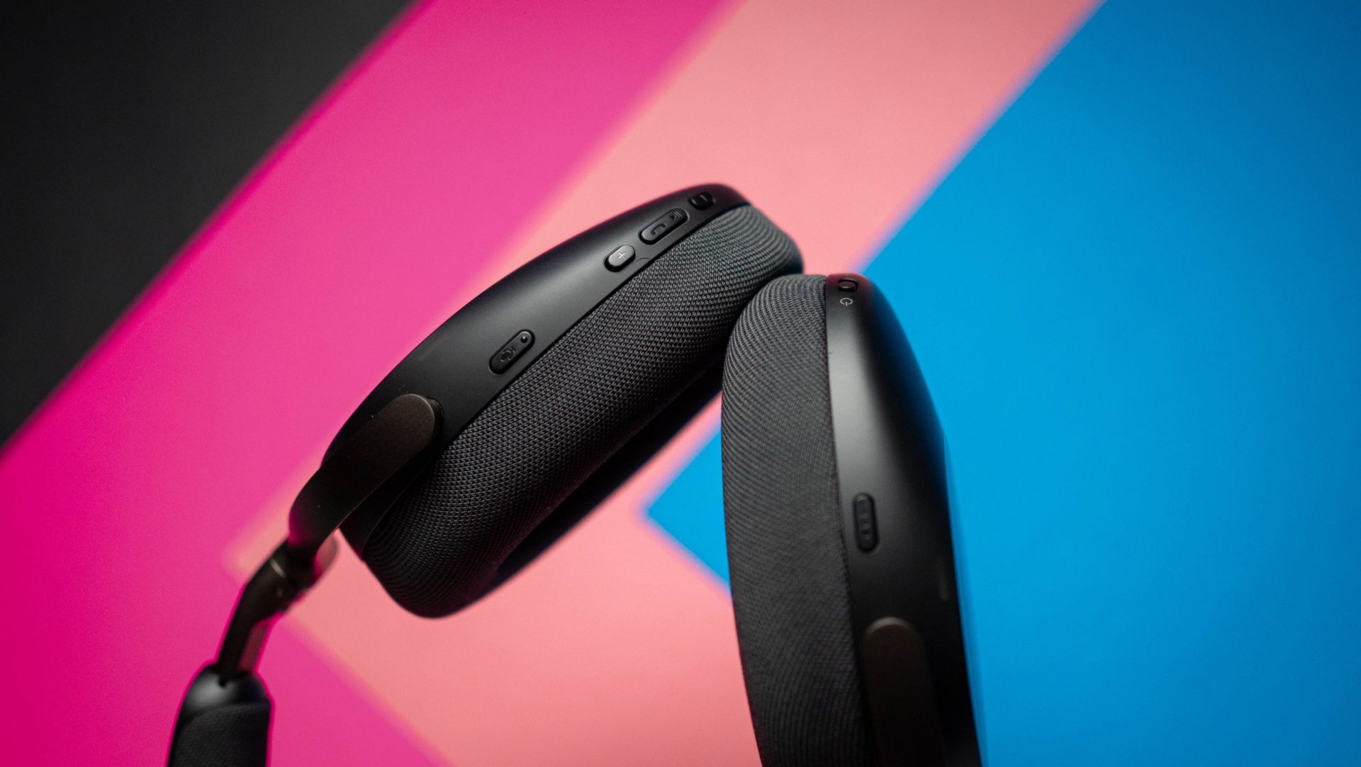 Jabra Evolve3 85 review on Android Central