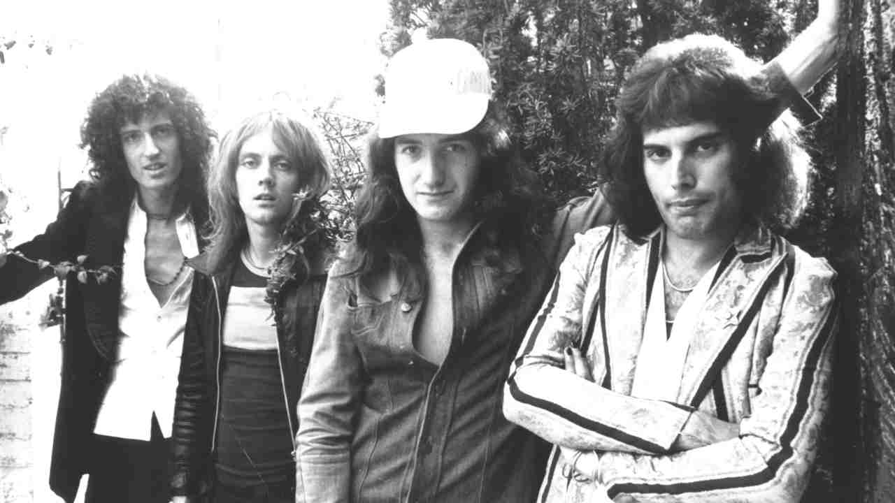 Queen posing for a photograph in the 1970s