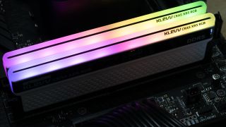 Klevv Cras XR5 RGB DDR5-8000 C38