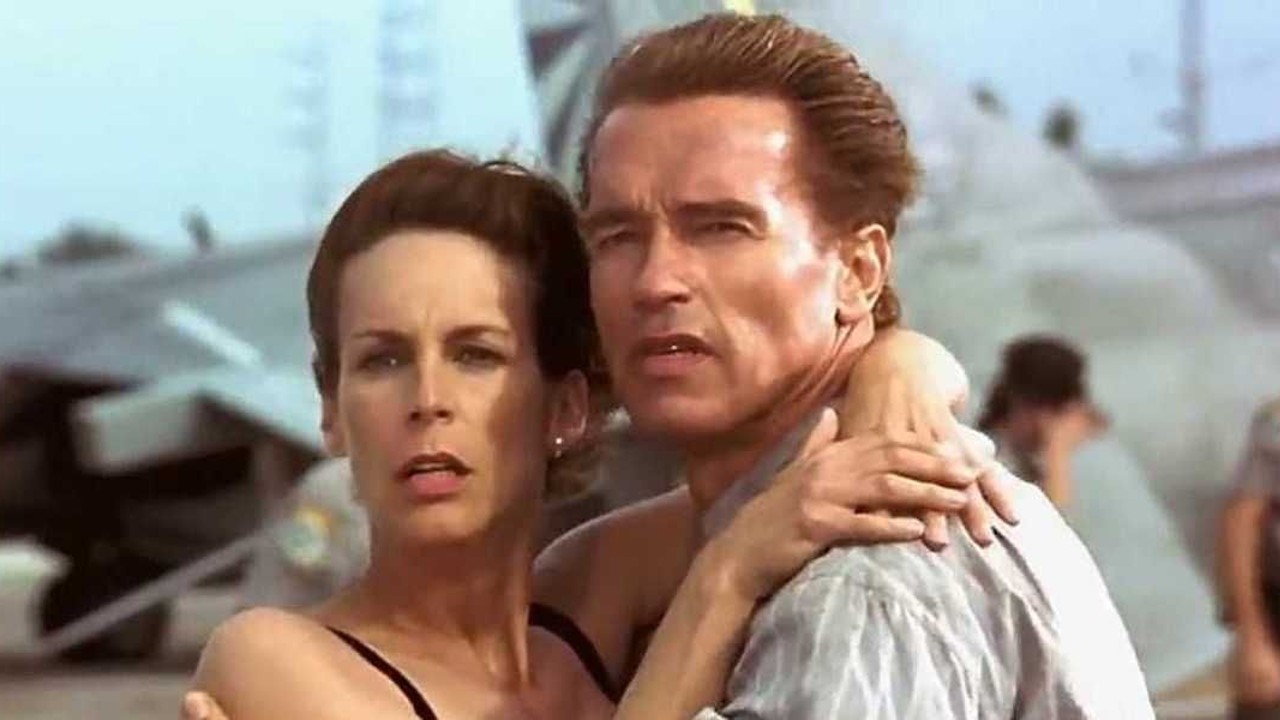 Jamie Lee Curtis and Arnold Schwarzenegger in True Lies
