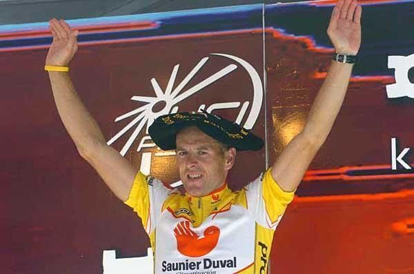He loves the hat! Zaballa gets excited about his win in San Sebastian