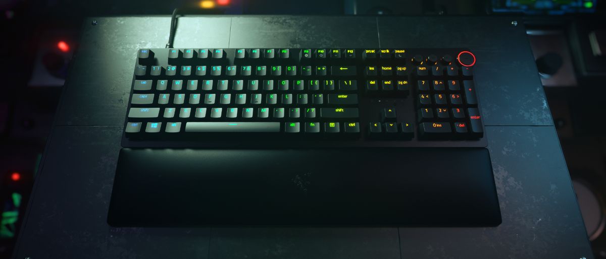 Razer Huntsman V2 on desktop