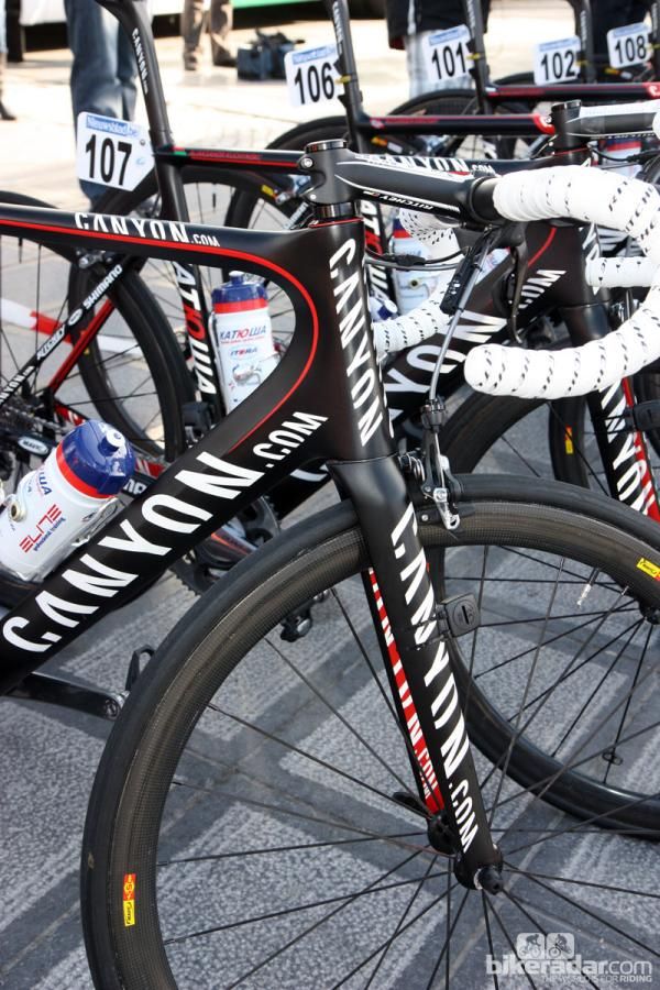 Katusha's Canyon Aeroad CF uses a 1 1/8-to-1 1/4" tapered steerer instead of the bigger 1 1/4-to-1 1/2" dimension of the Ultimate CF SLX.