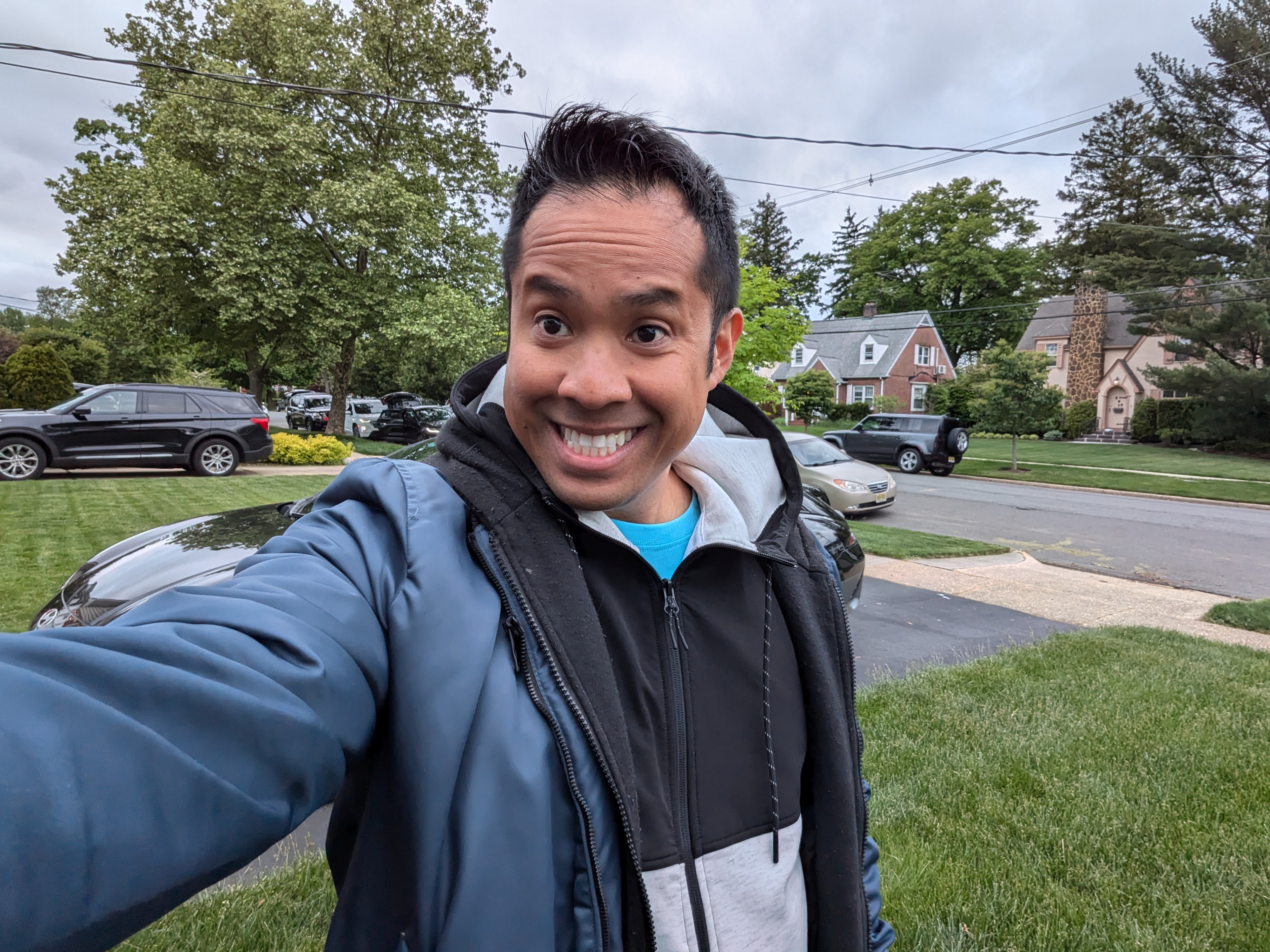 Google Pixel 8a selfie sample.