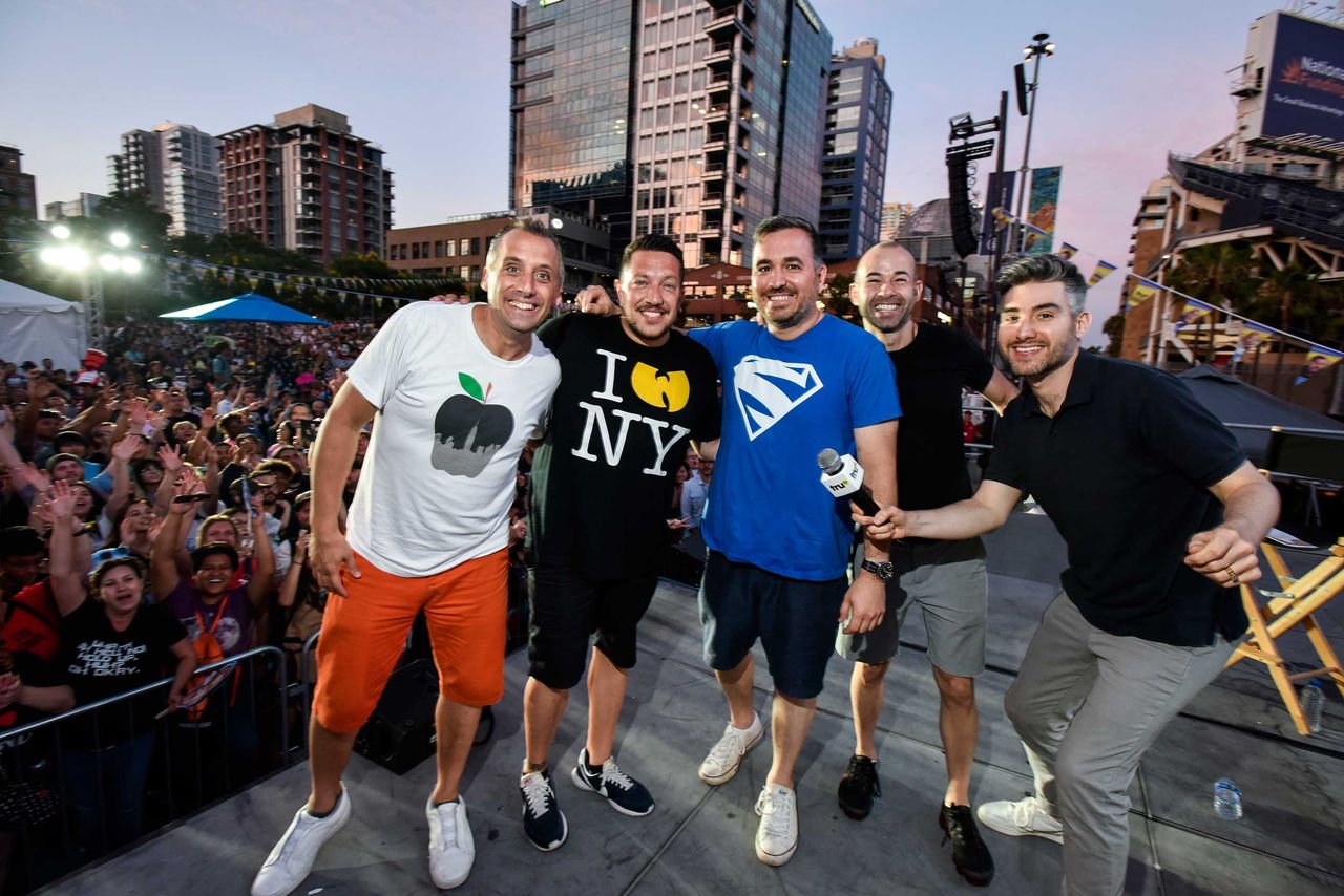 Schmooze-B-Impractical-Jokers-ComicCon
