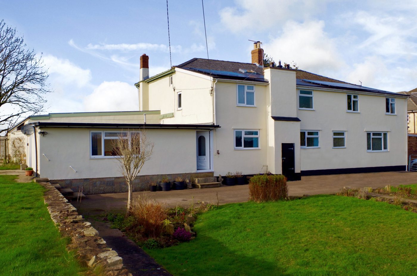 House-close-1v4-scaled-e1591611831434.jpg