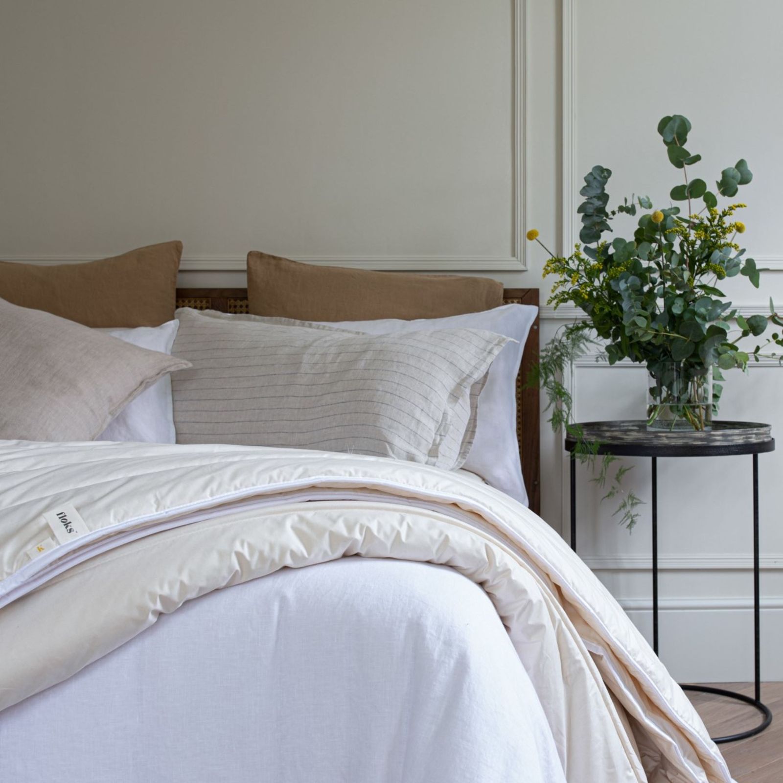 How often should you replace pillows? Here's what the experts