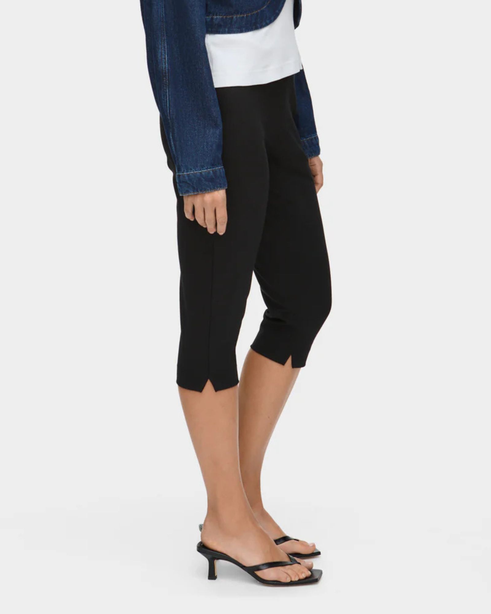 Aligne Savannah Ponte Capri Pants