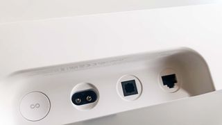 Sonos Ray ports and power button