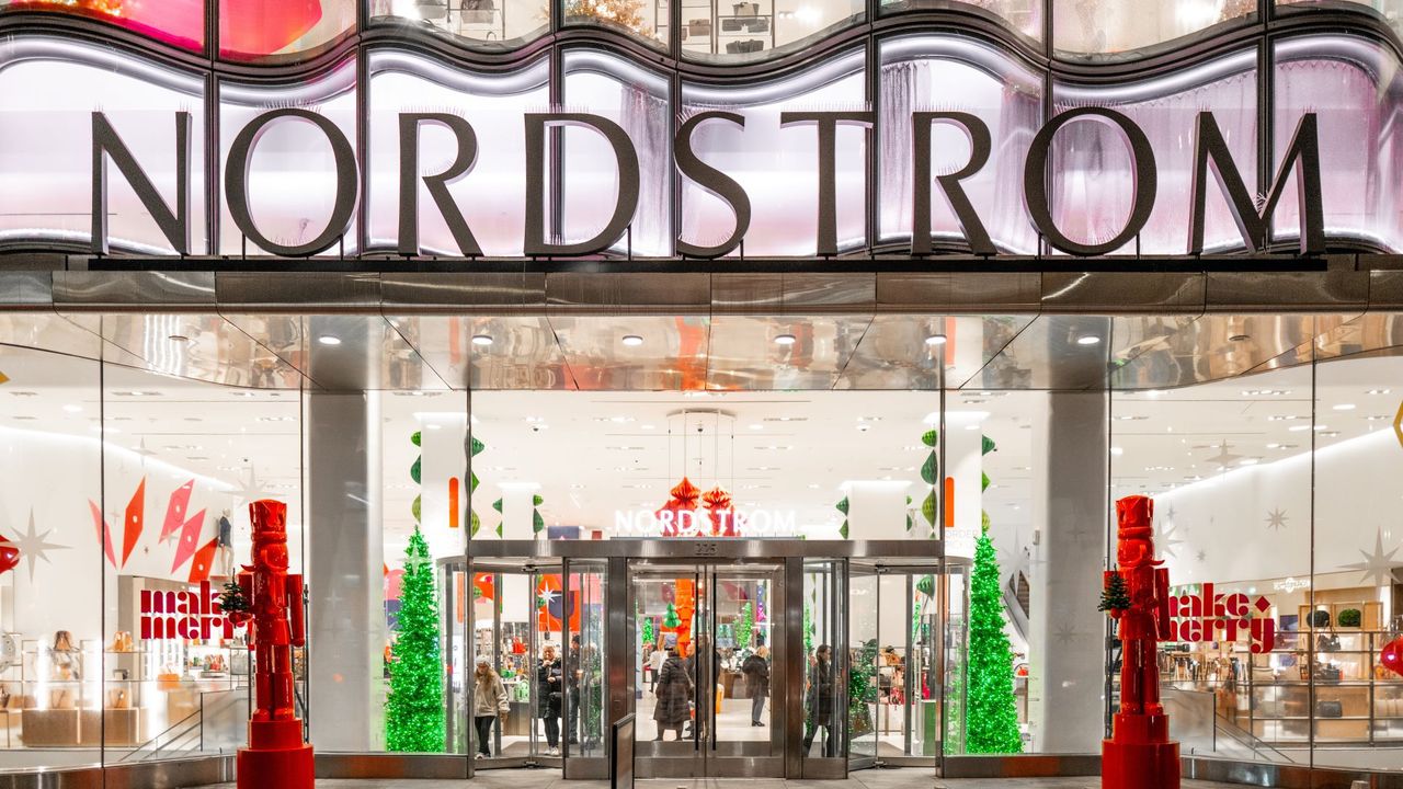 Nordstrom NYC exterior Holiday Decor 2022