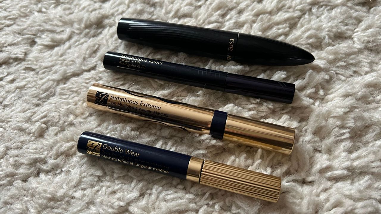 A lineup of the Estée Lauder mascaras 