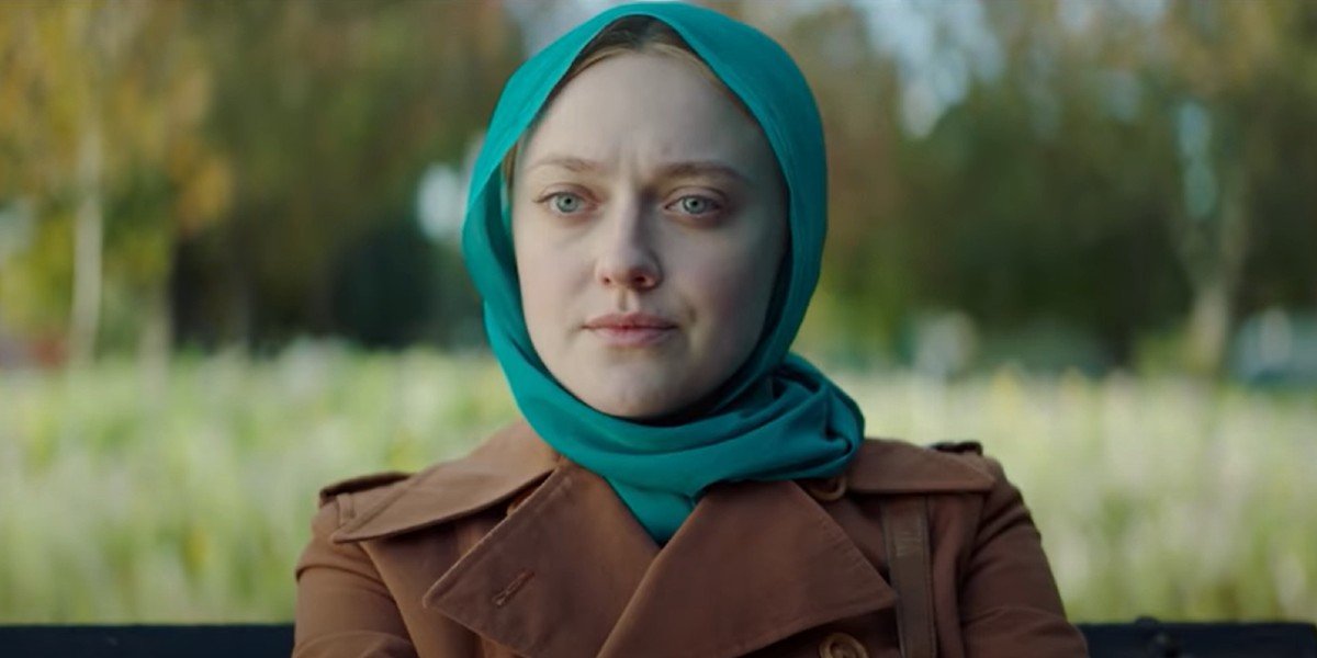 Dakota Fanning in Sweetness in the Belly