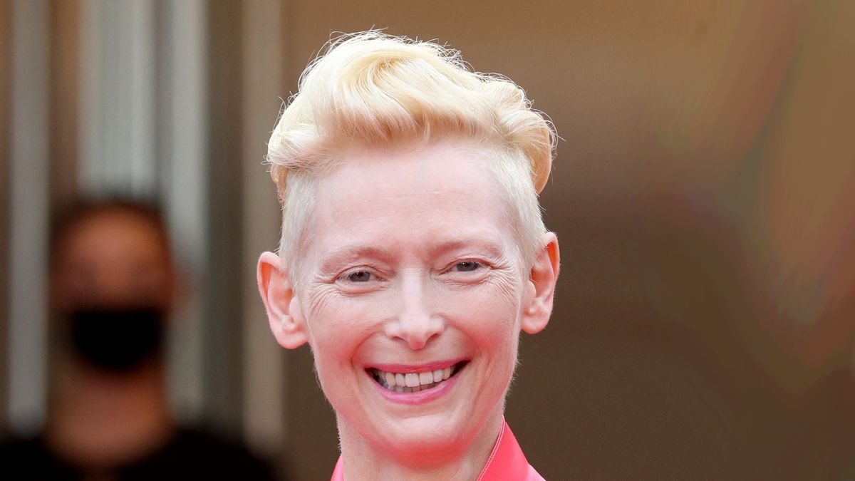 Tilda Swinton plays prank on Timothée Chalamet at Cannes | Woman & Home