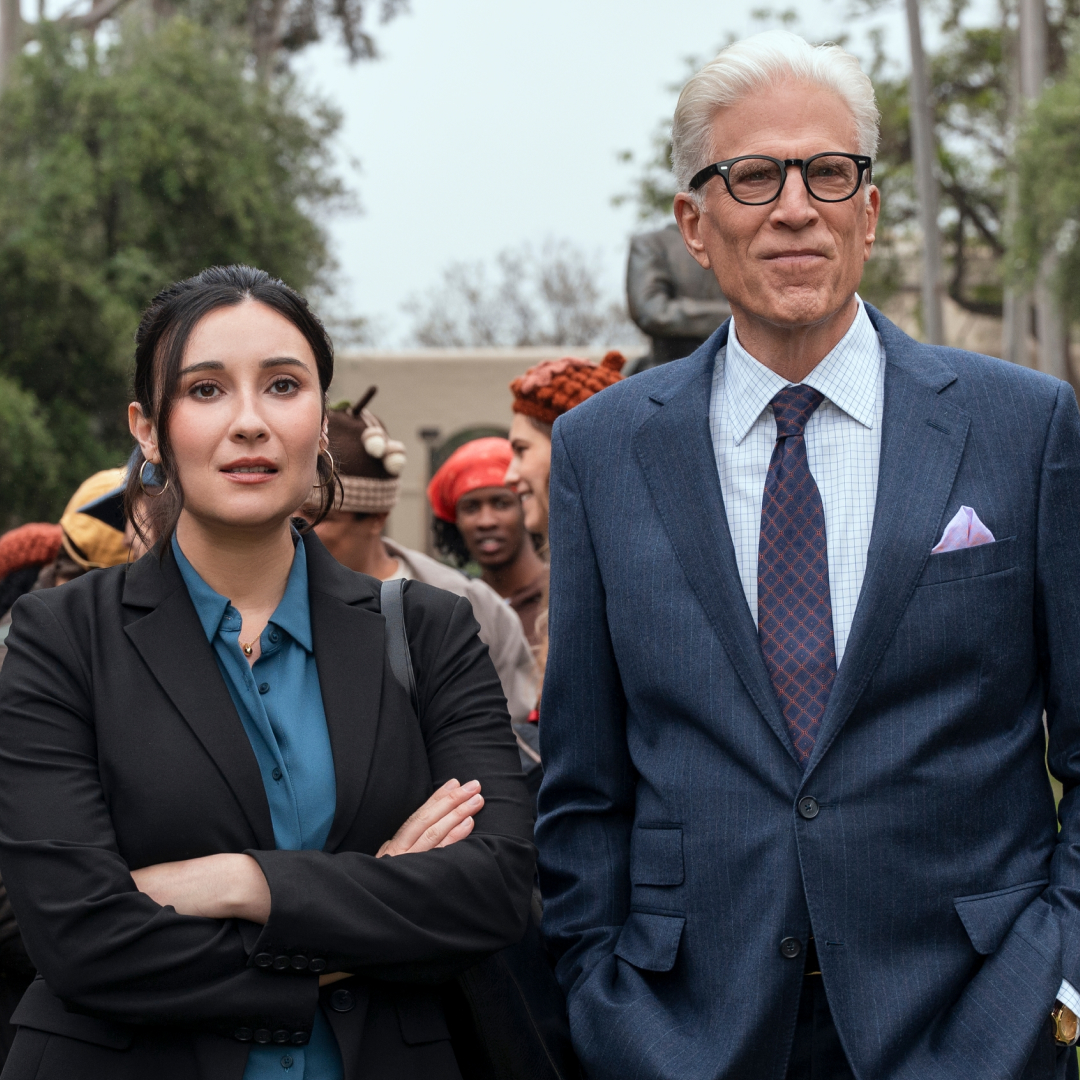 Lilah Richcreek Estrada as Julie and Ted Danson as Charles standing together on a college campus in a man on the inside season 2
