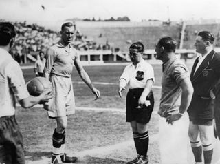 Argentina vs Sweden at the 1934 World Cup.