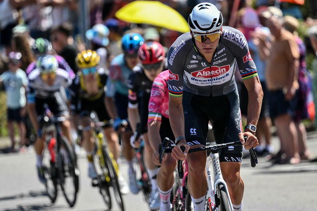 Alpecin - Deceuninck team&#039;s Dutch rider Mathieu van der Poel leads a breakaway during the 6th stage of the 112th edition of the Tour de France cycling race, 201.5 km between Bayeux and Vire Normandie, Northwestern France, on July 10, 2025. (Photo by Marco BERTORELLO / AFP)