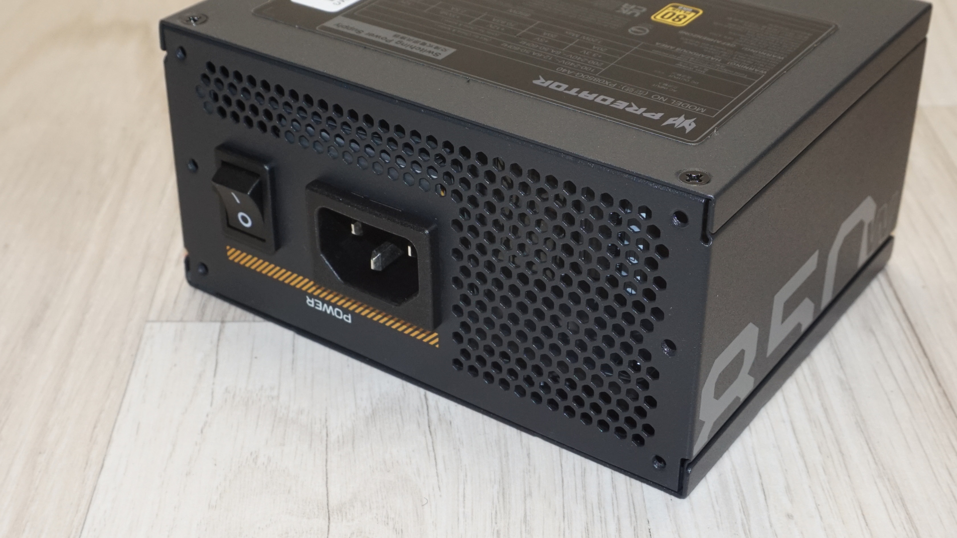 Acer Predator GX850 SFX