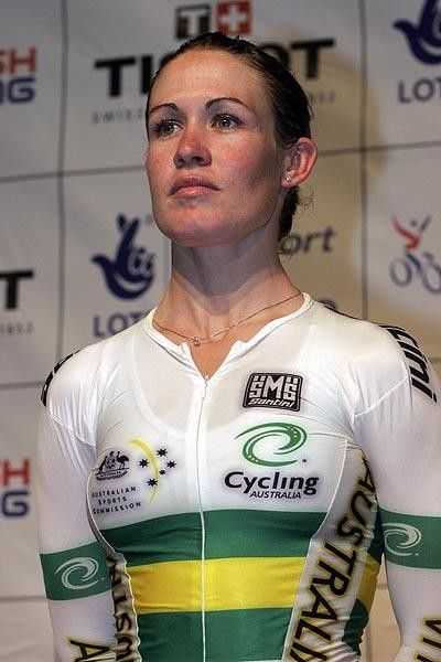 Katherine Bates on the podium