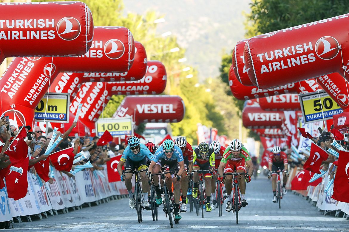 Sam Bennett (Bora-Hansgrohe) retained his overall lead by winning stage 2 of the Tour of Turkey.