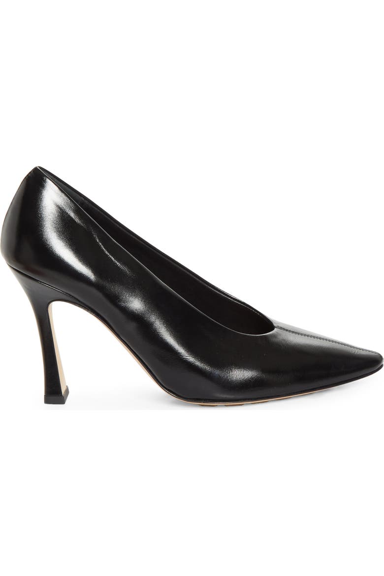 Sofia Cushion Pump