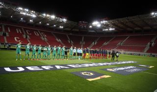 Wolves and Olympiacos line up