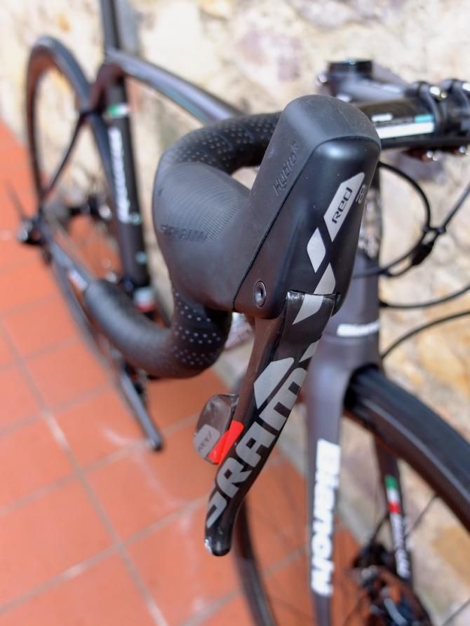 SRAM's Red 22 Hydraulic shifters crown the first complete hydraulic groupset